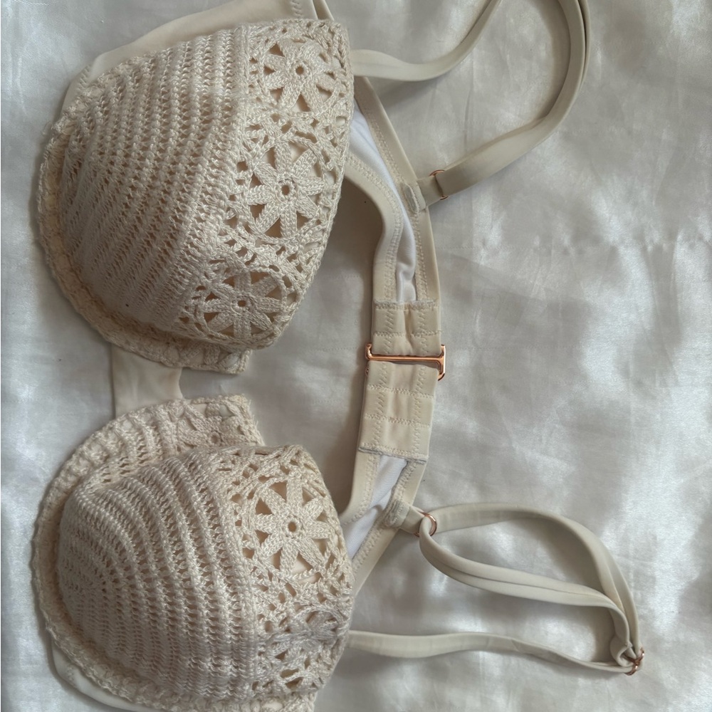 Elegant Cream Lace Bra